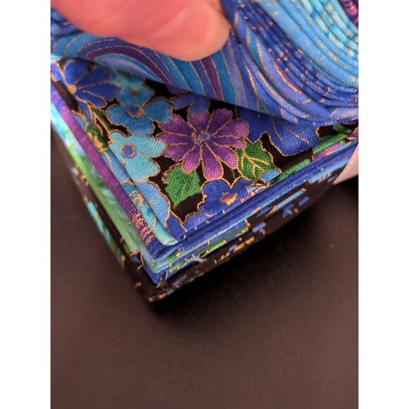 Dragonfly Metallic Fat Quarter Bundle by Hi Fashion - Picture 10 of 16